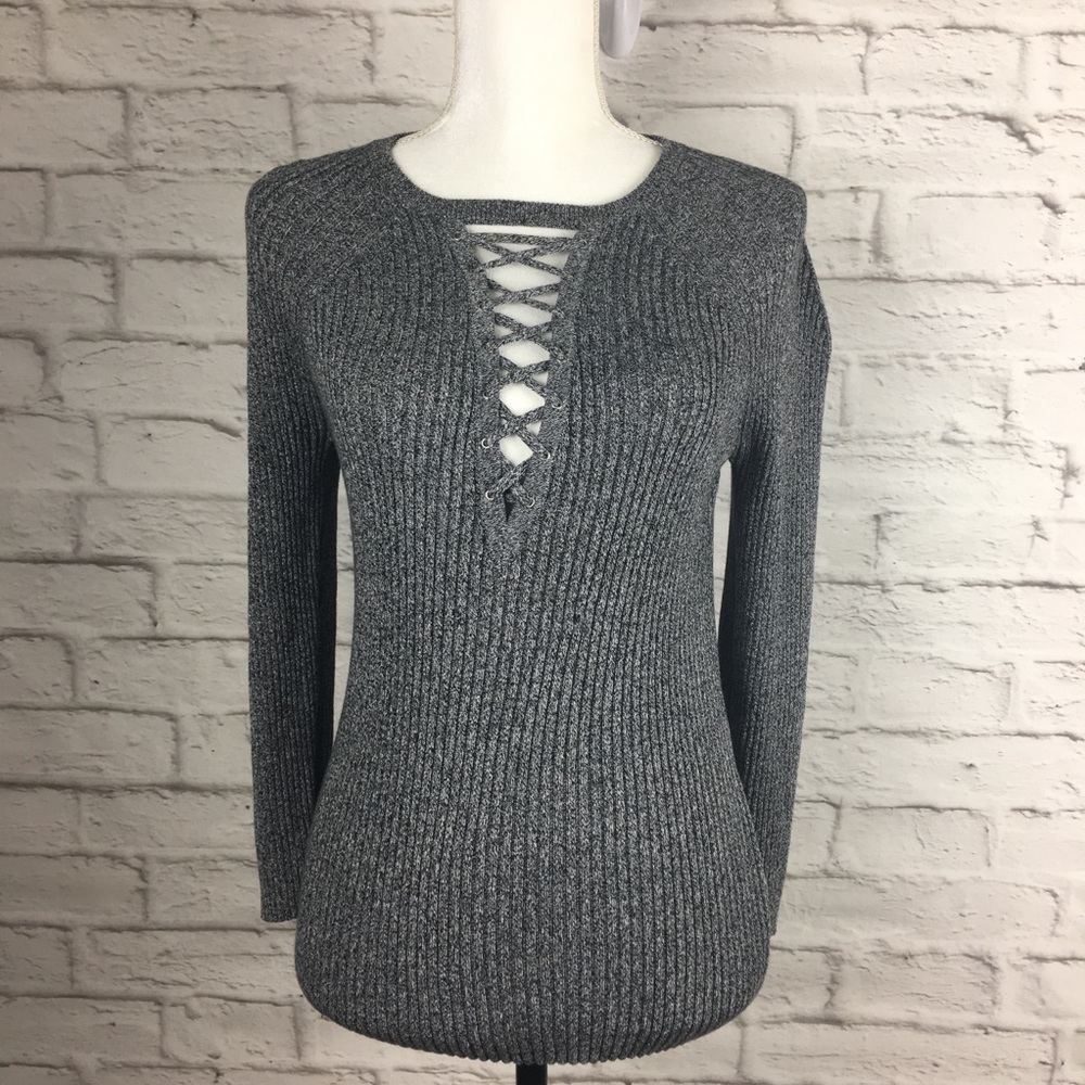 Express women sweater M criss cross NWT D04